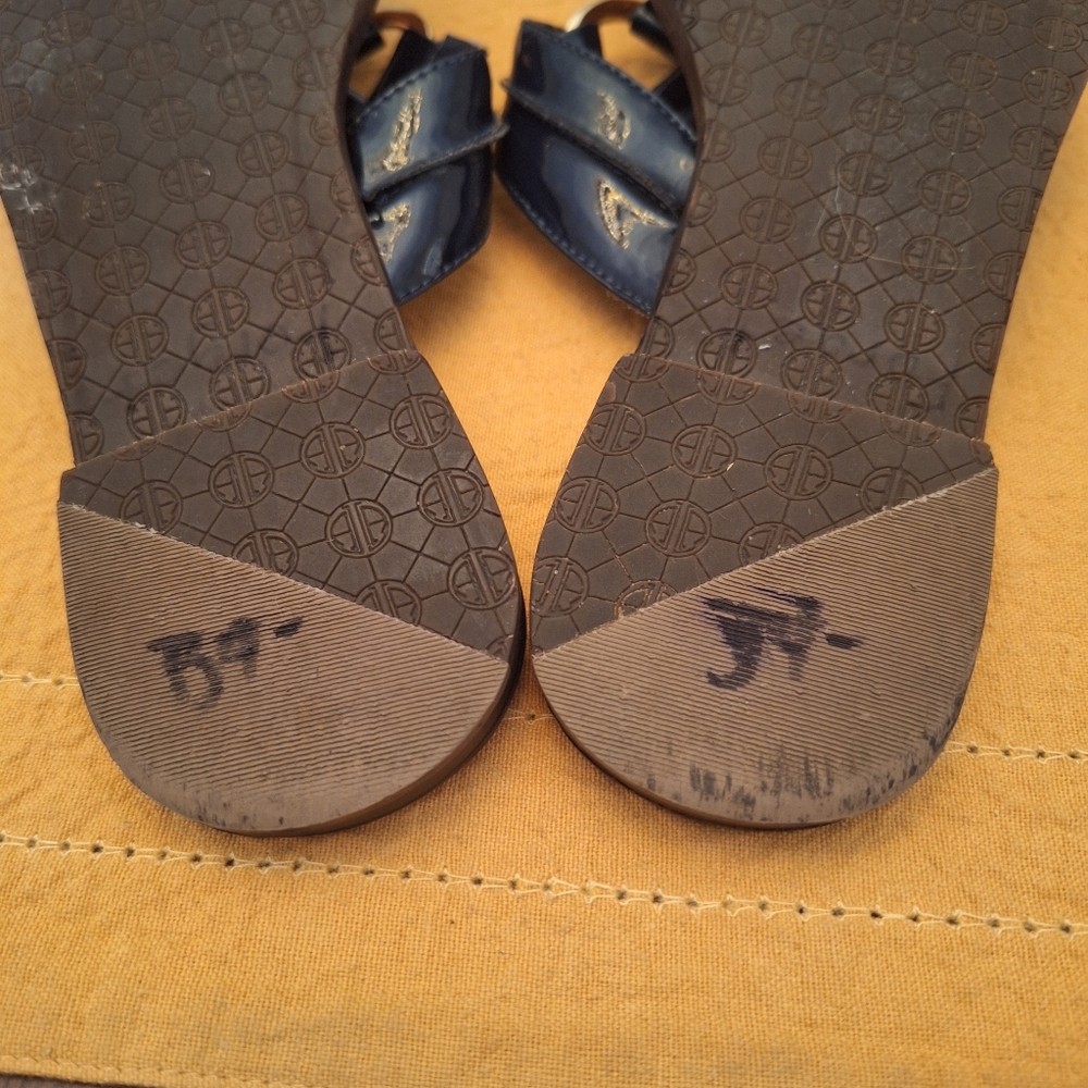 Lilly Pulitzer Leather Navy Made In Brazil Flip Flop Flat Sandals Sz 7 - Picture 7 of 14